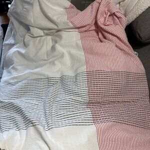 West elm 100% cotton seersucker duvet cover